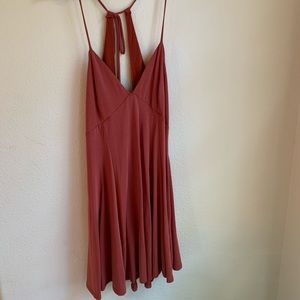 Adorable Red dress with tie in the back